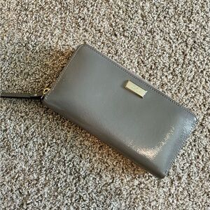 Kate Spade Gray Wallet